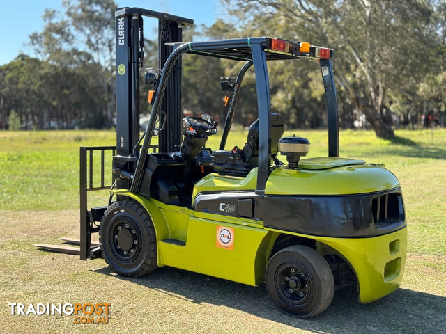 Clark C40 All/Rough Terrain Forklift - photo 5 of 23