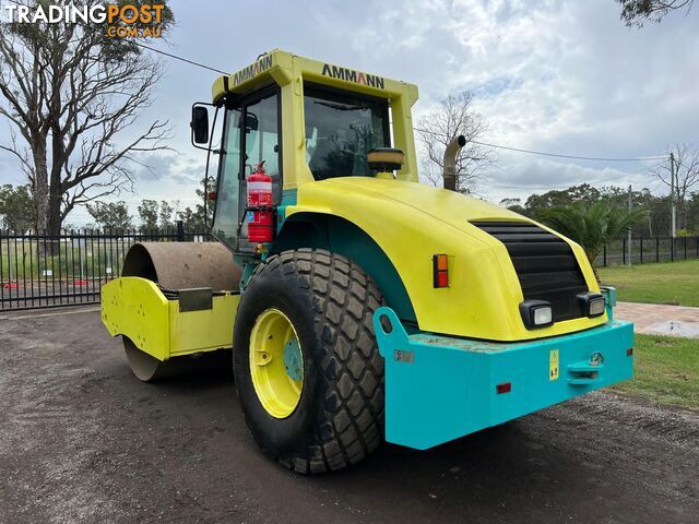 Ammann ASC110 Vibrating Roller Roller/Compacting