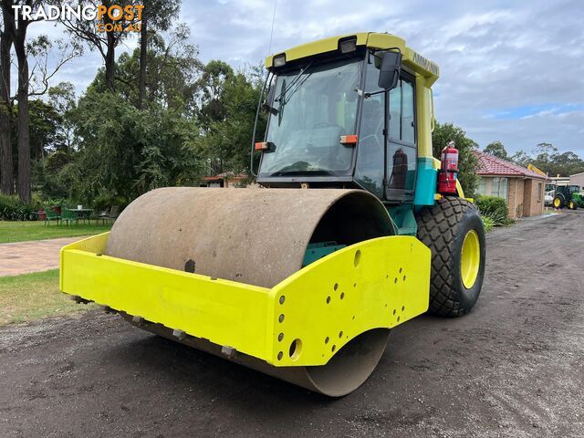 Ammann ASC110 Vibrating Roller Roller/Compacting