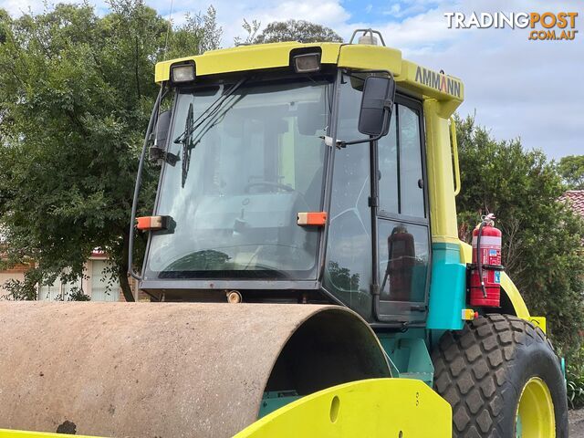 Ammann ASC110 Vibrating Roller Roller/Compacting