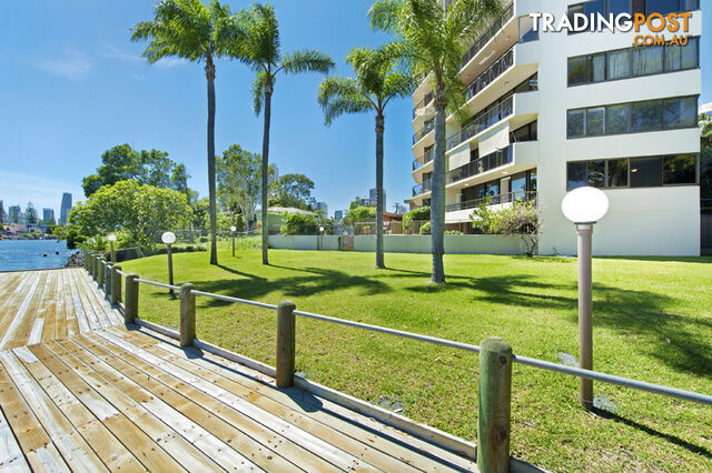 37 Monaco Street SURFERS PARADISE QLD 4217