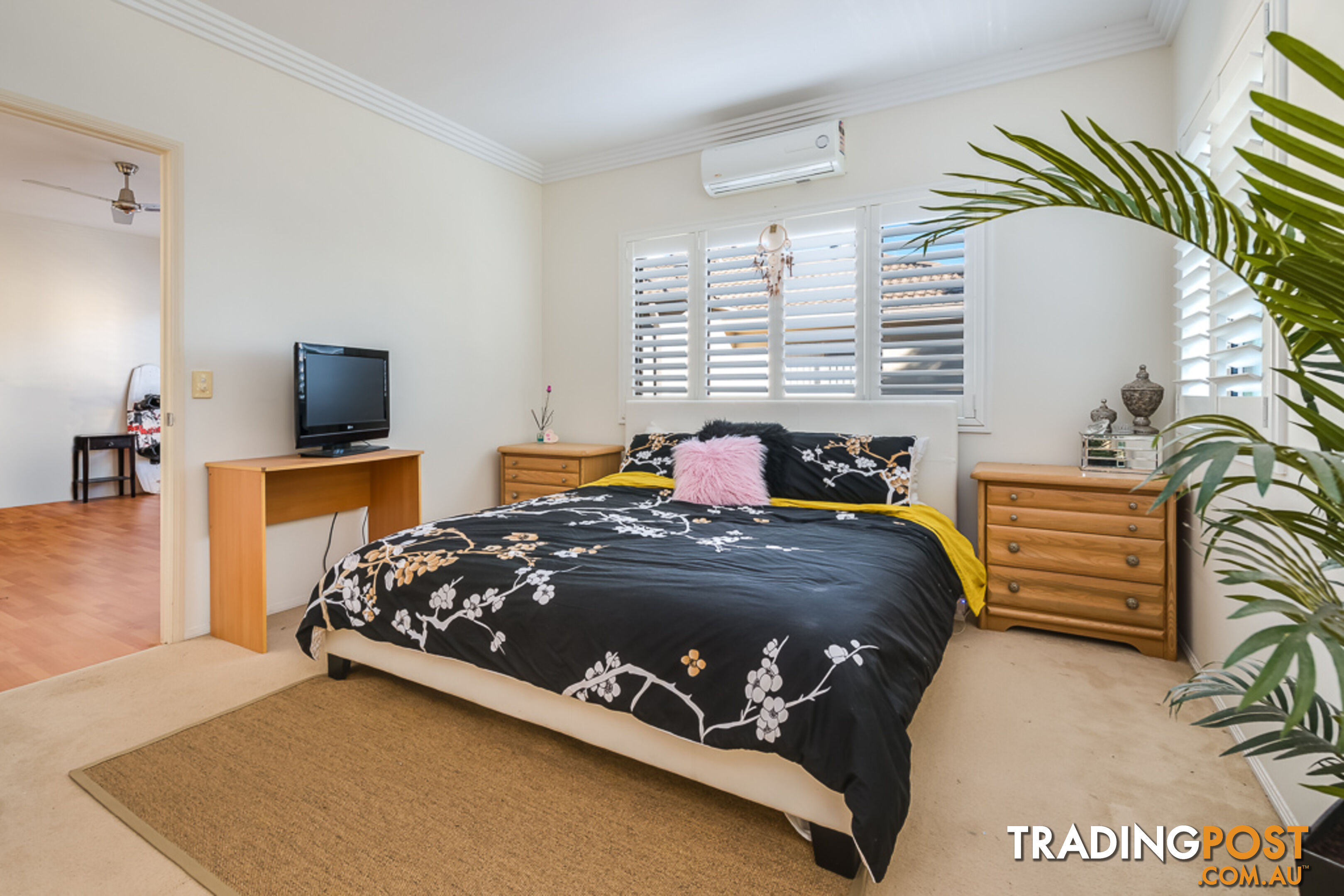 1/56 Bayview Street RUNAWAY BAY QLD 4216