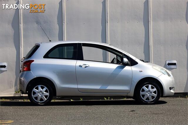 2005 TOYOTA YARIS YR AUTO HATCH