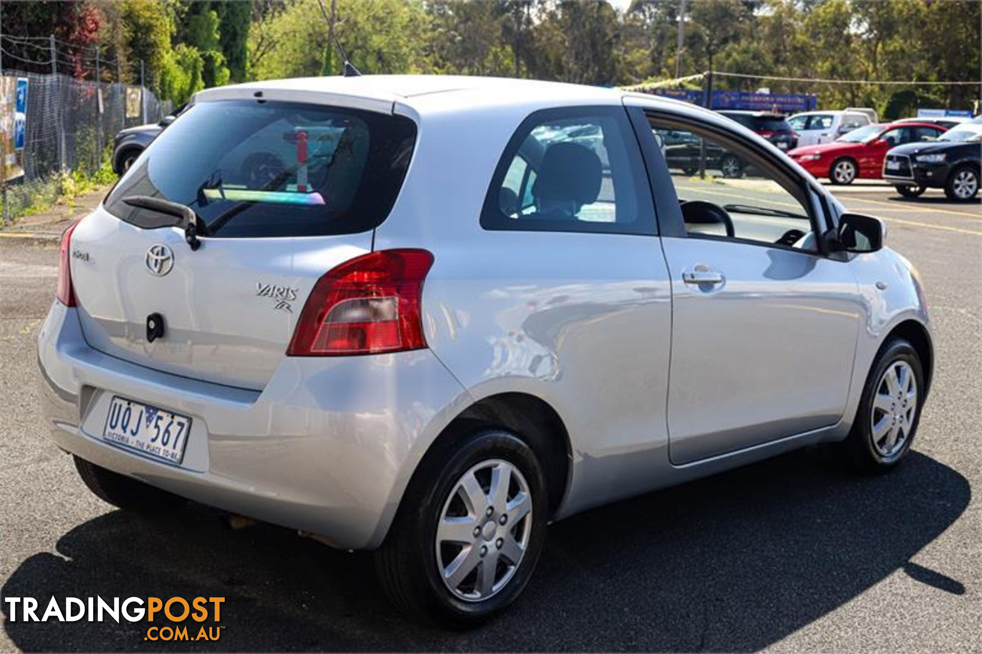 2005 TOYOTA YARIS YR AUTO HATCH