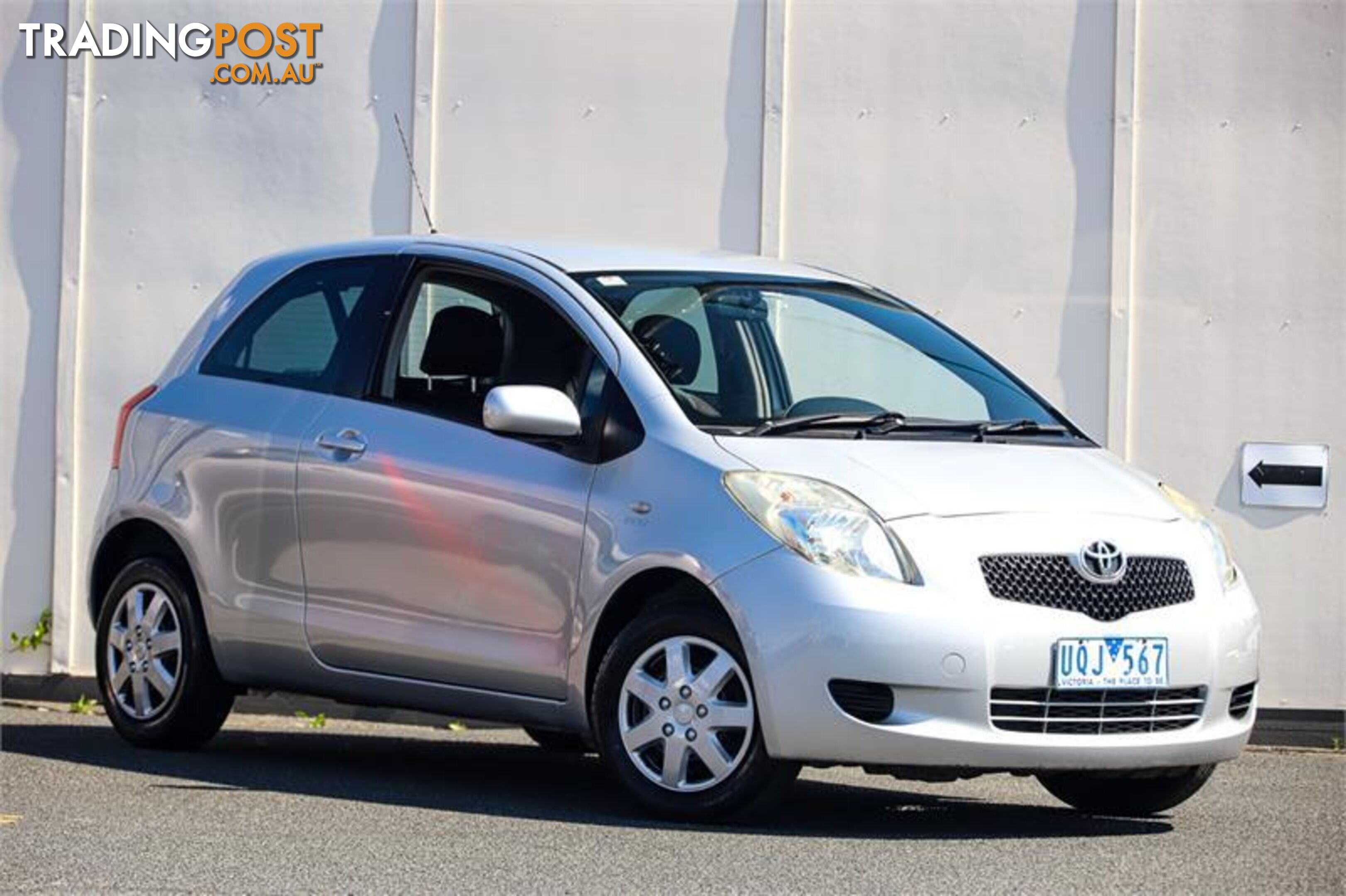 2005 TOYOTA YARIS YR AUTO HATCH