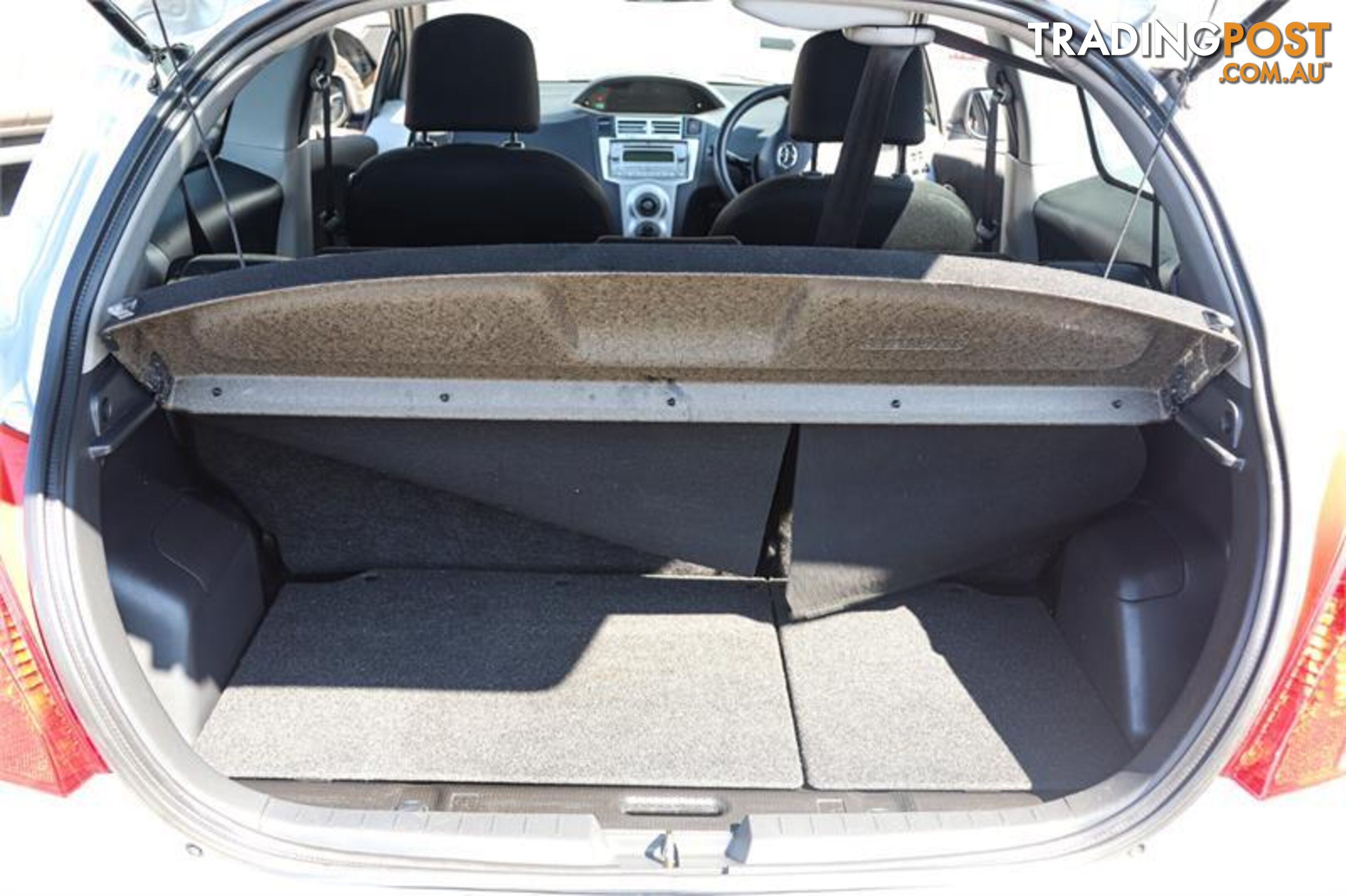 2005 TOYOTA YARIS YR AUTO HATCH