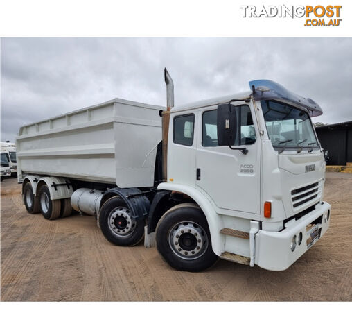 2009 IVECO ACCO