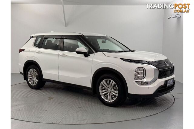 2023 Mitsubishi Outlander ES ZM