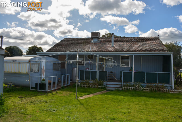 11 Stokes Ave Cobram VIC 3644