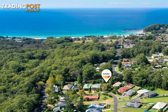 12 Molloy Street MOLLYMOOK NSW 2539