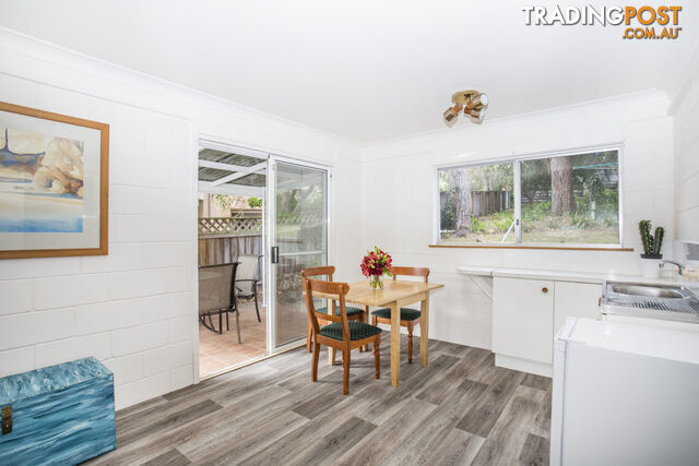 86 Tallwood Ave MOLLYMOOK NSW 2539