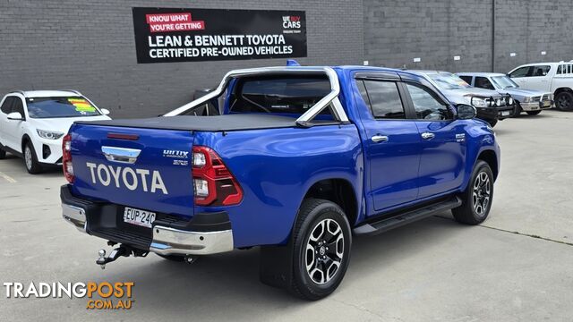 2022 TOYOTA HILUX 4X4 SR5 2.8L T DIESEL MANUAL DOUBLE CAB  