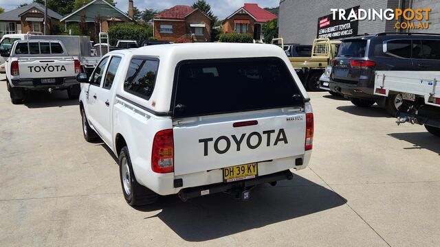 2010 TOYOTA HILUX 4X2 WORKMATE 2.7L PETROL AUTOMATIC DOUBLE CAB  