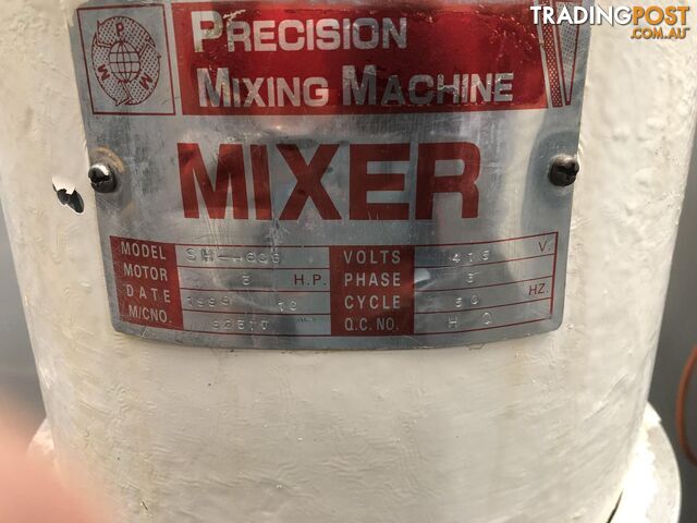 1996 PRECISION DOUGH MIXING MACHINE