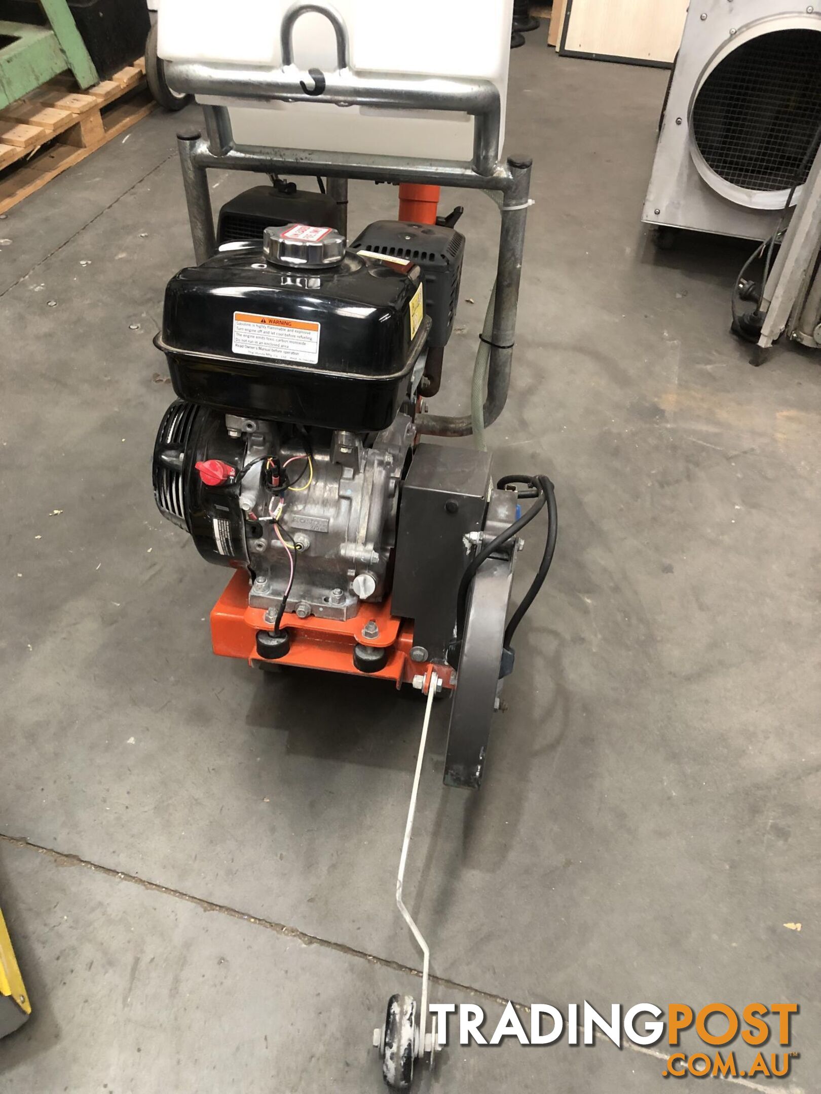 HUSQVUANA FS309 FLOOR SAW